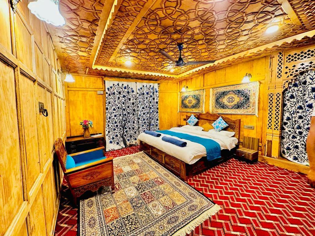 New Zealand Group Of Houseboats 호텔 Srīnagar 외부 사진