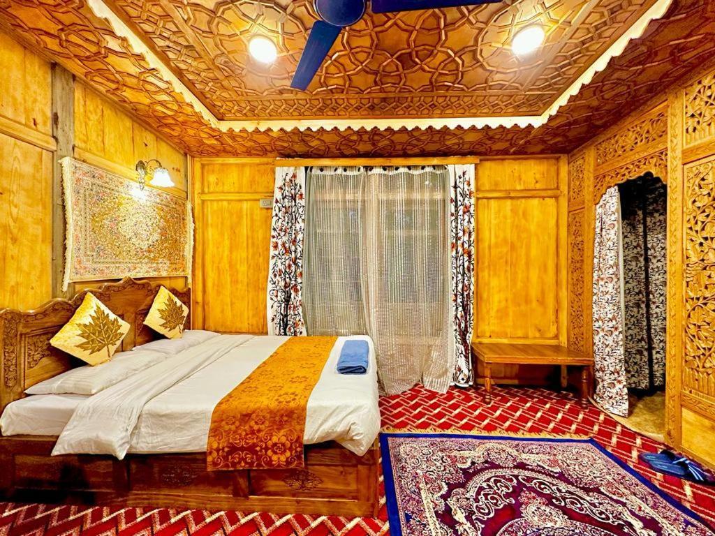 New Zealand Group Of Houseboats 호텔 Srīnagar 외부 사진
