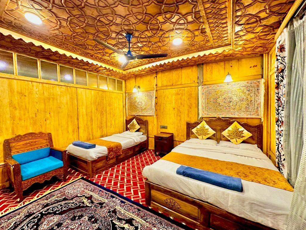 New Zealand Group Of Houseboats 호텔 Srīnagar 외부 사진