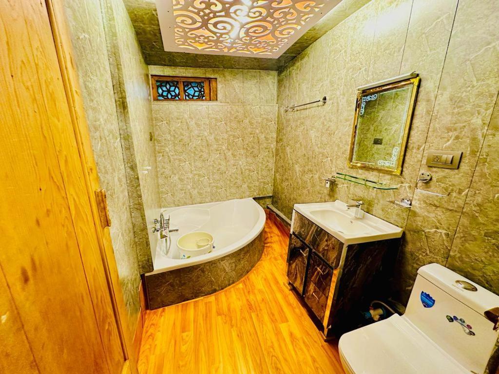 New Zealand Group Of Houseboats 호텔 Srīnagar 외부 사진
