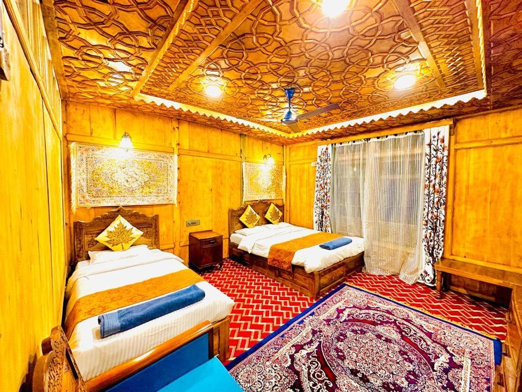 New Zealand Group Of Houseboats 호텔 Srīnagar 외부 사진